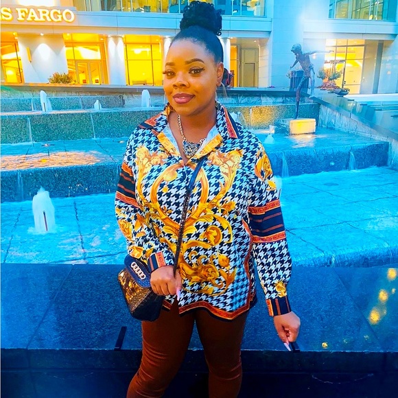 Hello Poshers! Welcome to my Poshmark Closet! - Picture 3 of 5